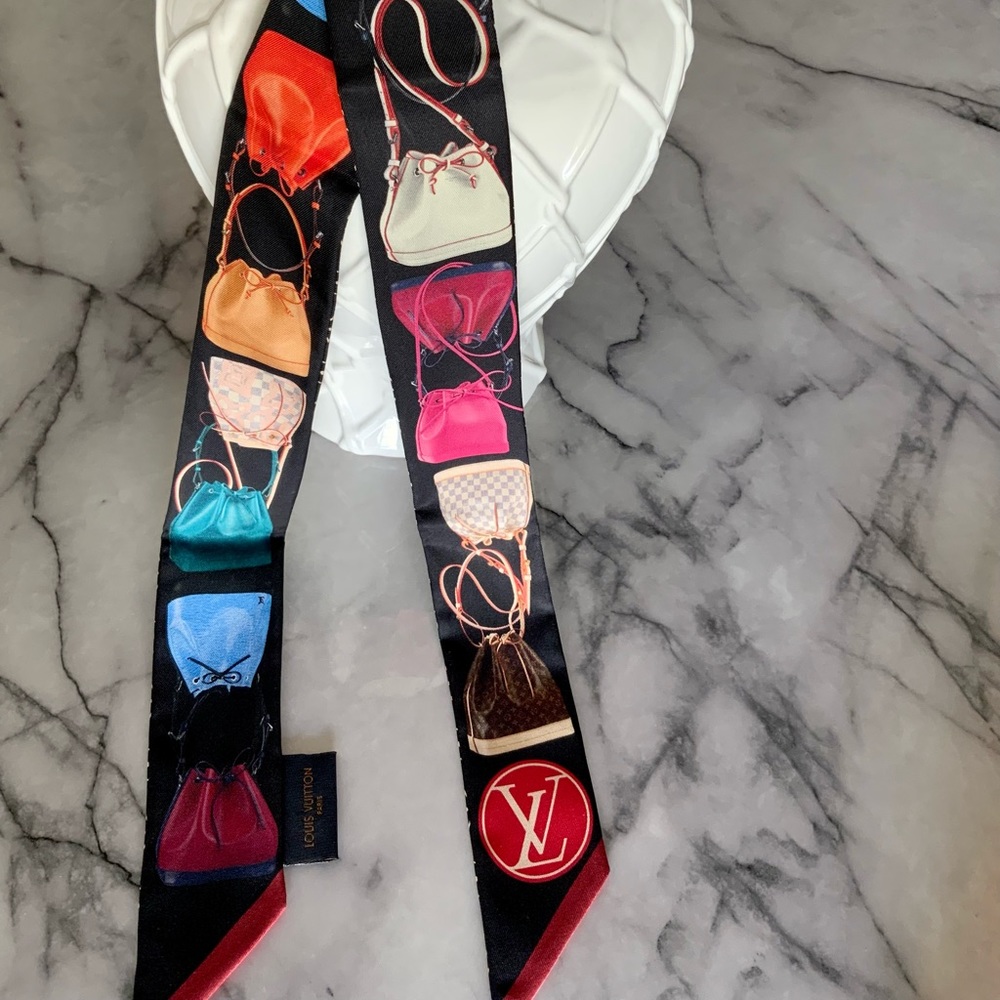 Louis Vuitton Monogram BB bandeau - Picture 5 of 9